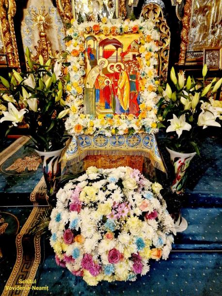 Icoana Intrării în Biserică a Maicii Domnului din biserica Schitului Vovidenia Icoana Intrării în Biserică a Maicii Domnului din biserica Schitului Vovidenia
