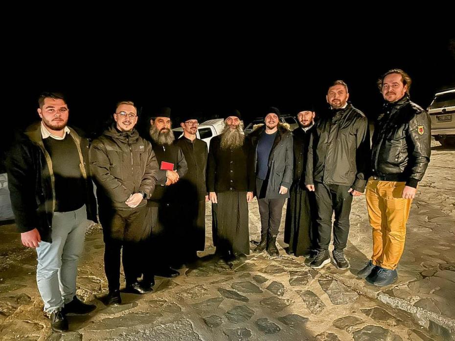 Grupul psaltic „Melos Paisian”, prezent la hramul chiliei „Sfinții Arhangheli Mihail și Gavriil” de la Schitul Lacu și la Festivalul de Muzică Veche din București