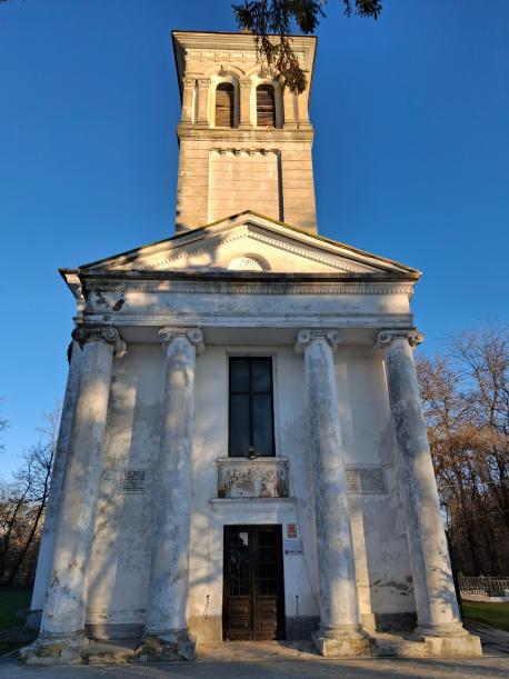 Biserica „Adormirea Maicii Domnului” Ruginoasa - exterior