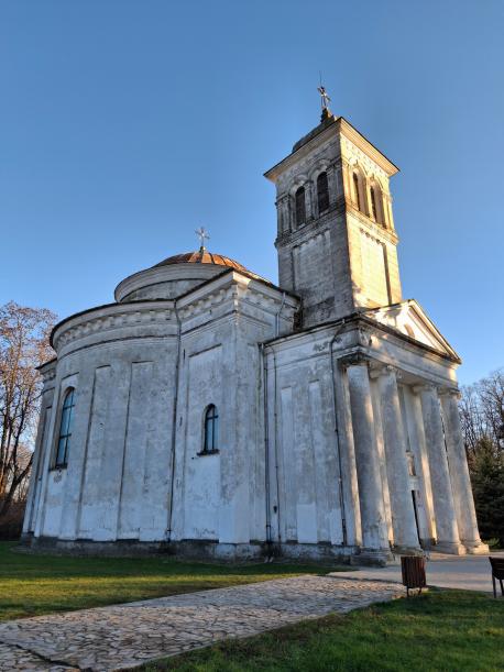Biserica „Adormirea Maicii Domnului” Ruginoasa - exterior